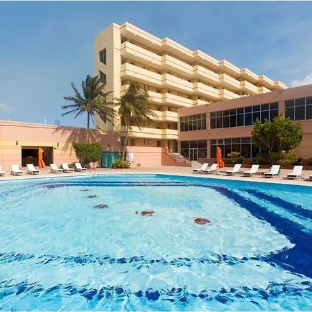 Ramada By Wyndham Princess Belize City Otel Dış mekan fotoğraf