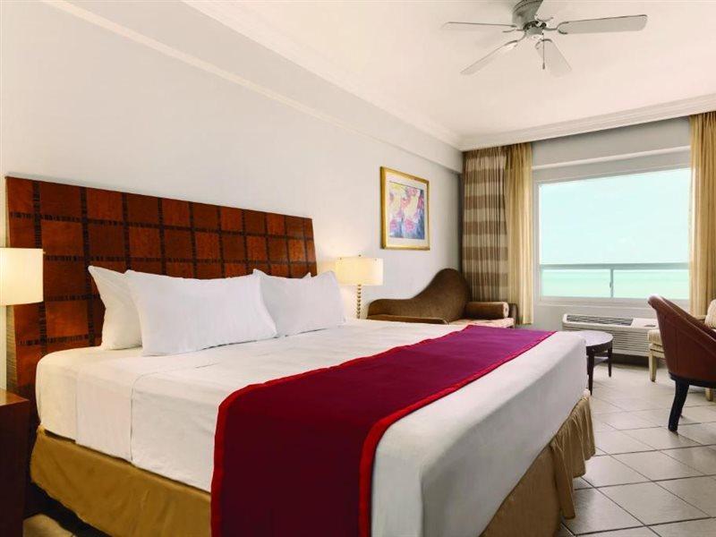 Ramada By Wyndham Princess Belize City Otel Dış mekan fotoğraf