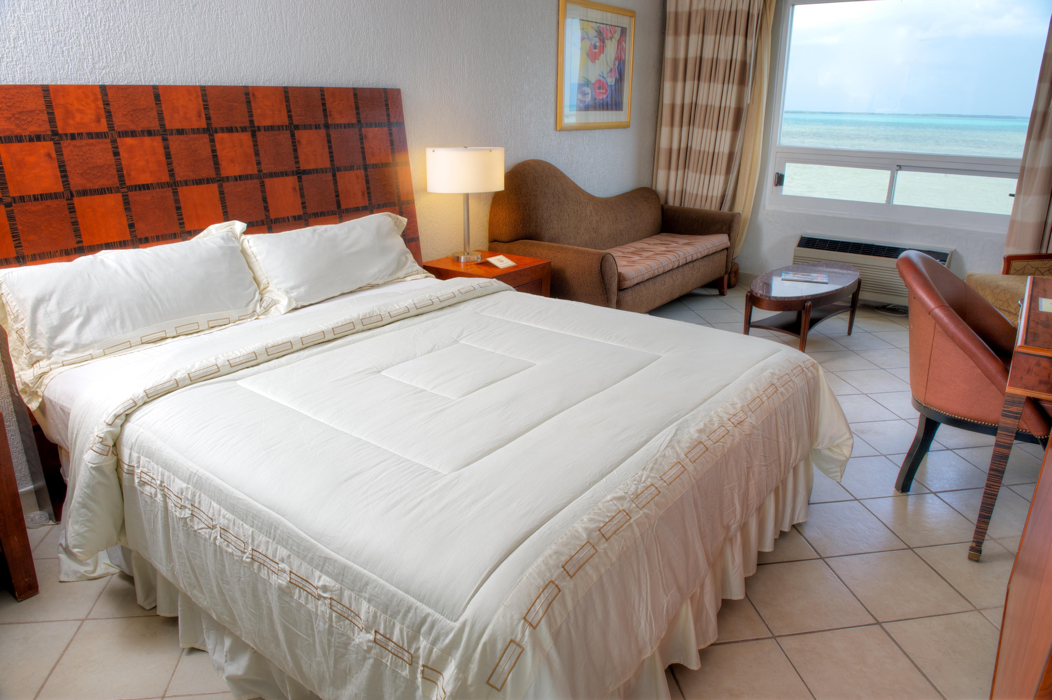 Ramada By Wyndham Princess Belize City Otel Oda fotoğraf