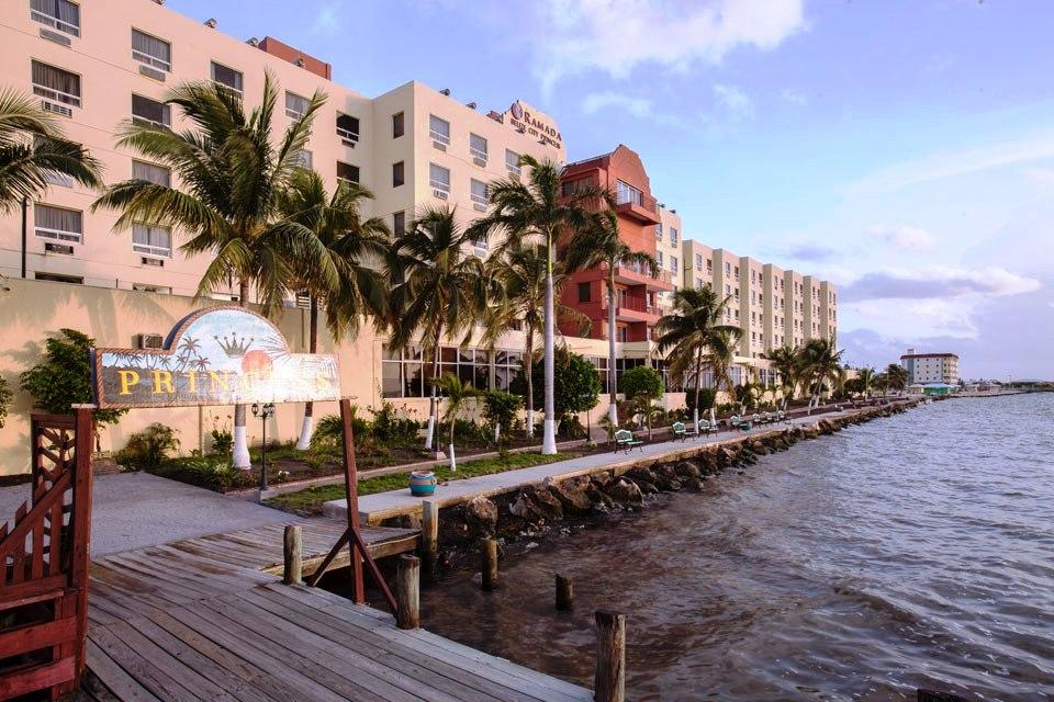 Ramada By Wyndham Princess Belize City Otel Dış mekan fotoğraf